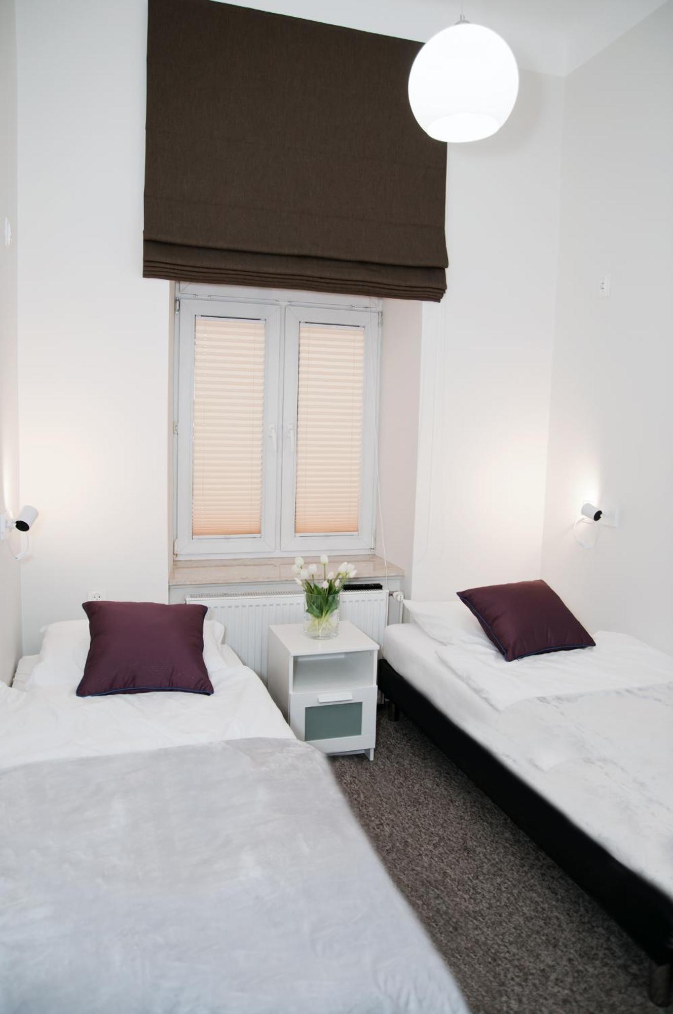 לובלין Rodmos Hostel מראה חיצוני תמונה