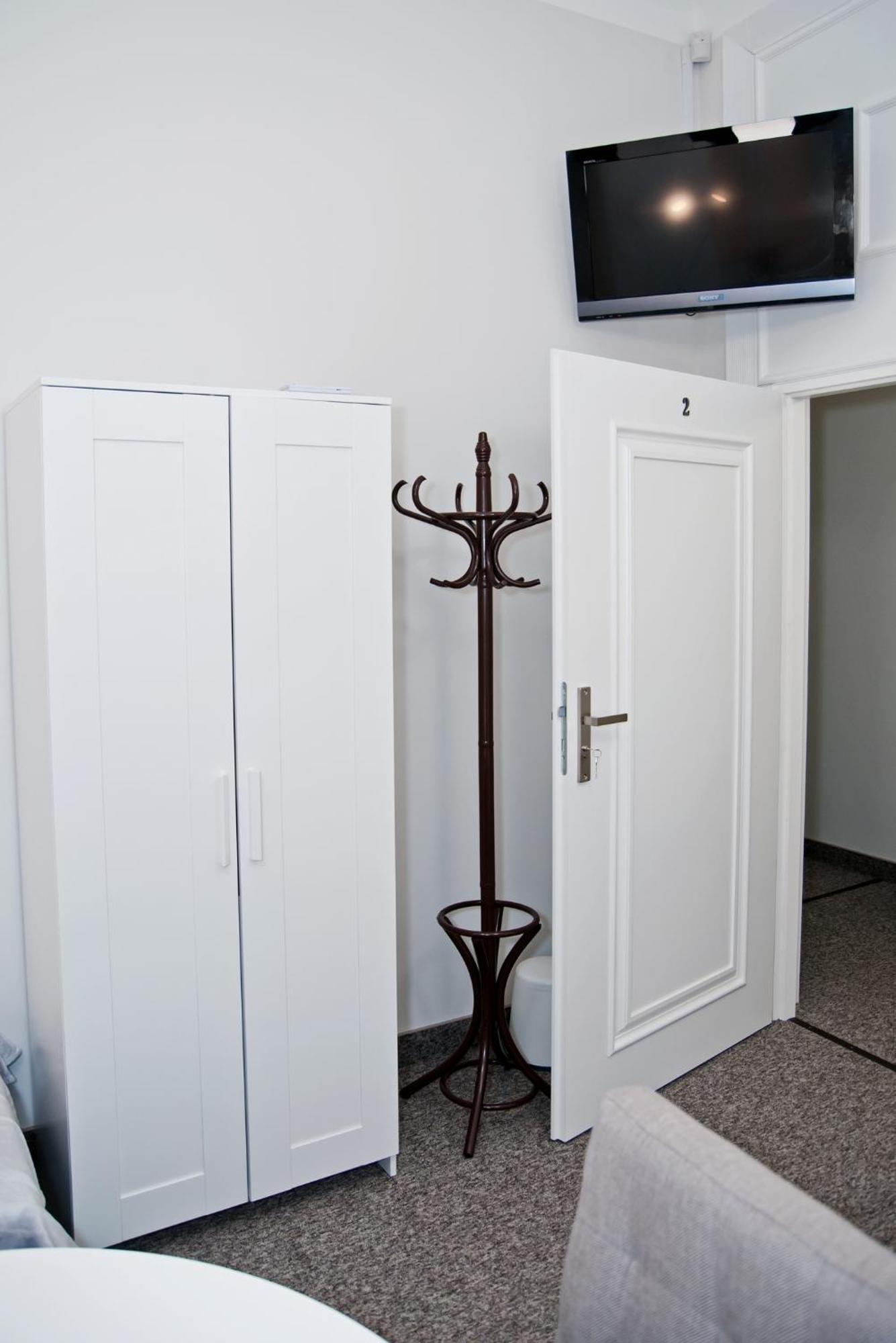 לובלין Rodmos Hostel מראה חיצוני תמונה
